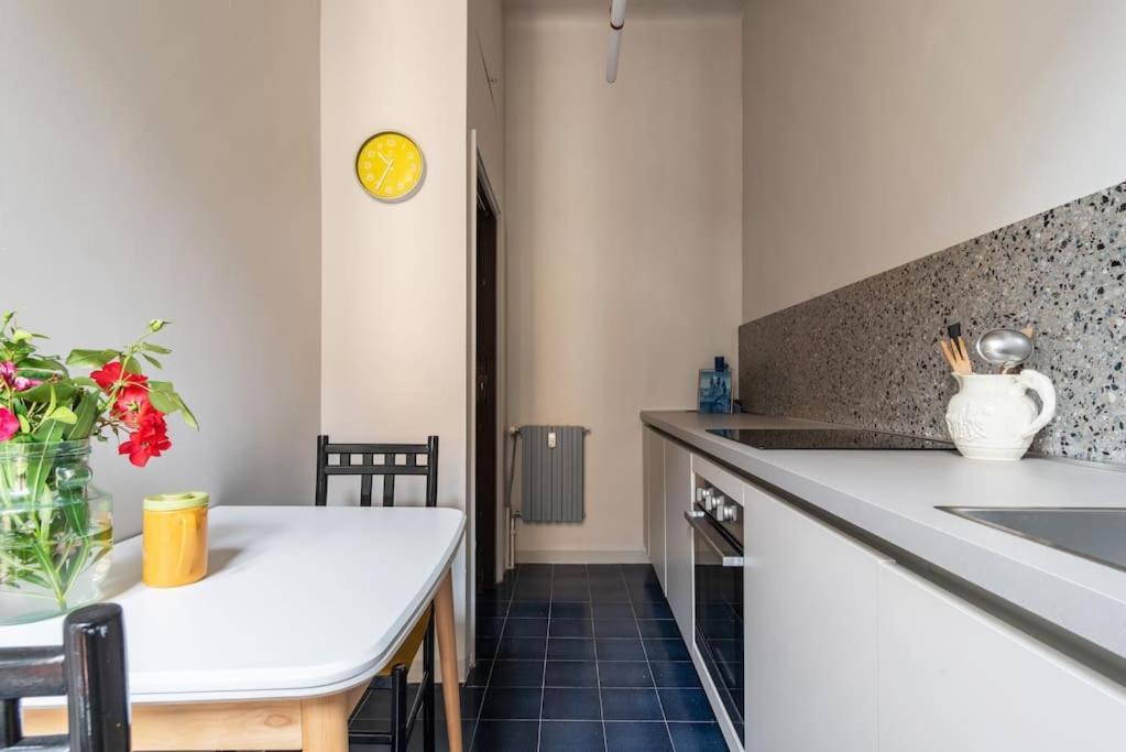 Casa Dina - Monolocale Washington De Angeli * Milan